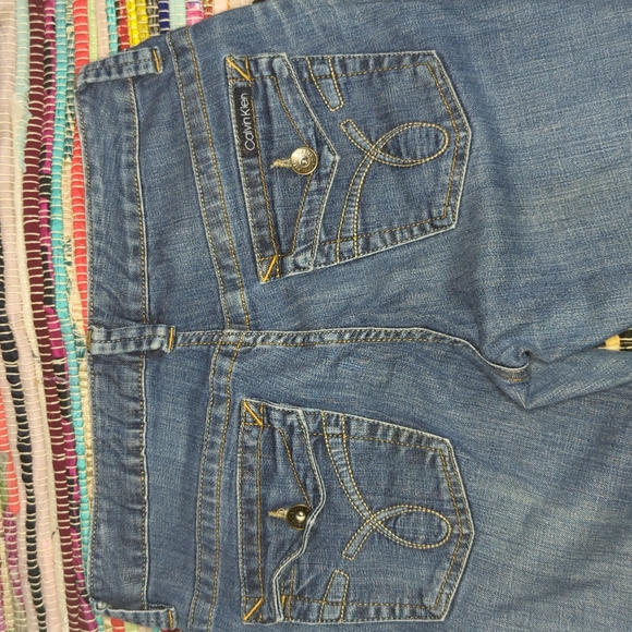 Calvin Klein Regular Cut Jeans - Picture 6 of 7